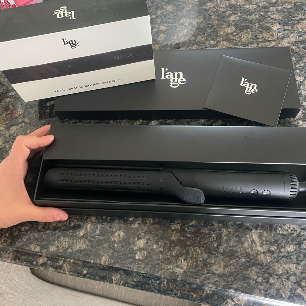 Brand new L’ange 360 airflow titanium styler in box.
